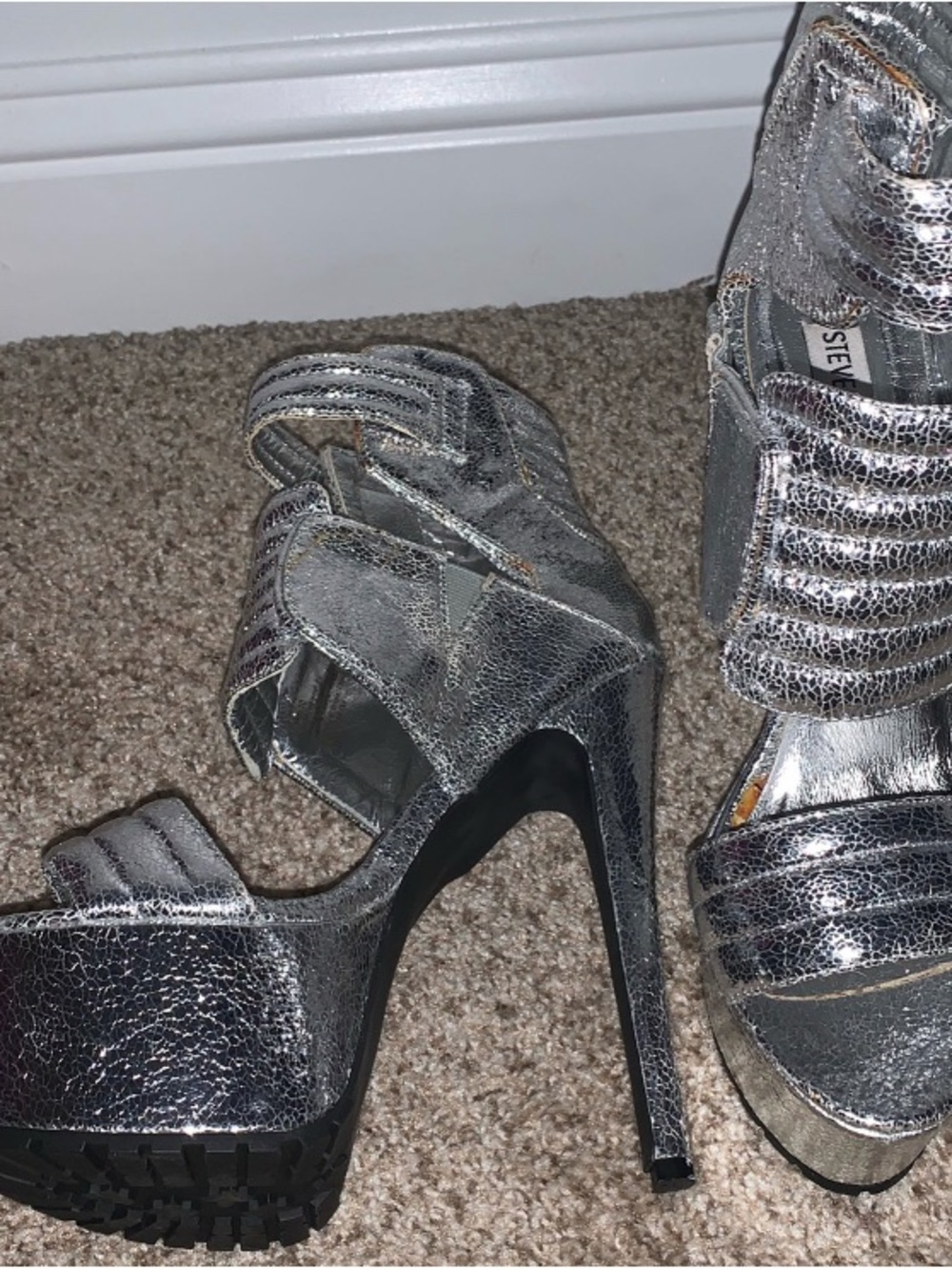 Steve Madden Silver Cracked Metallic Strappy Stiletto Heels
